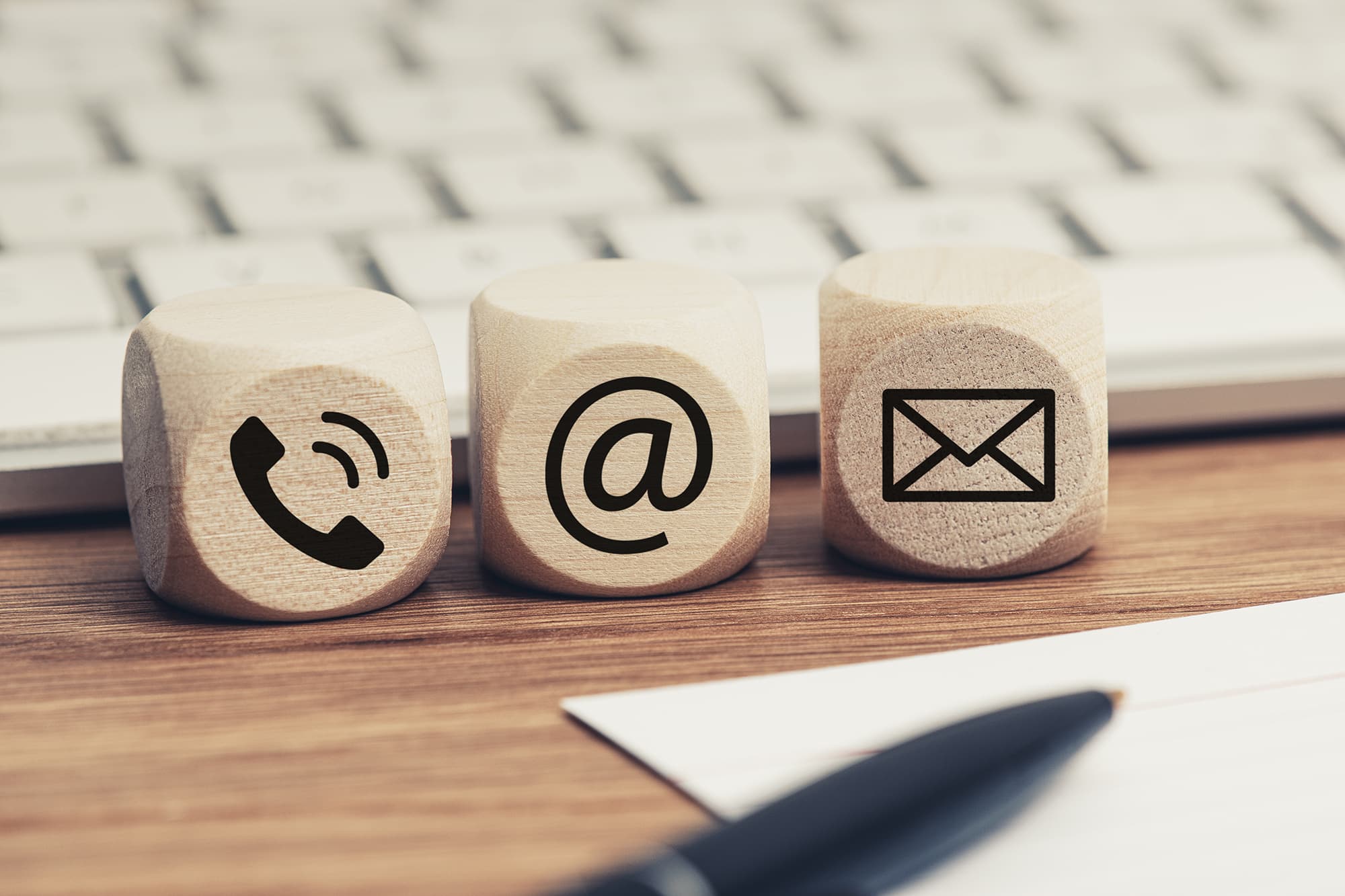 Kontakt ikoner telefon mail brev