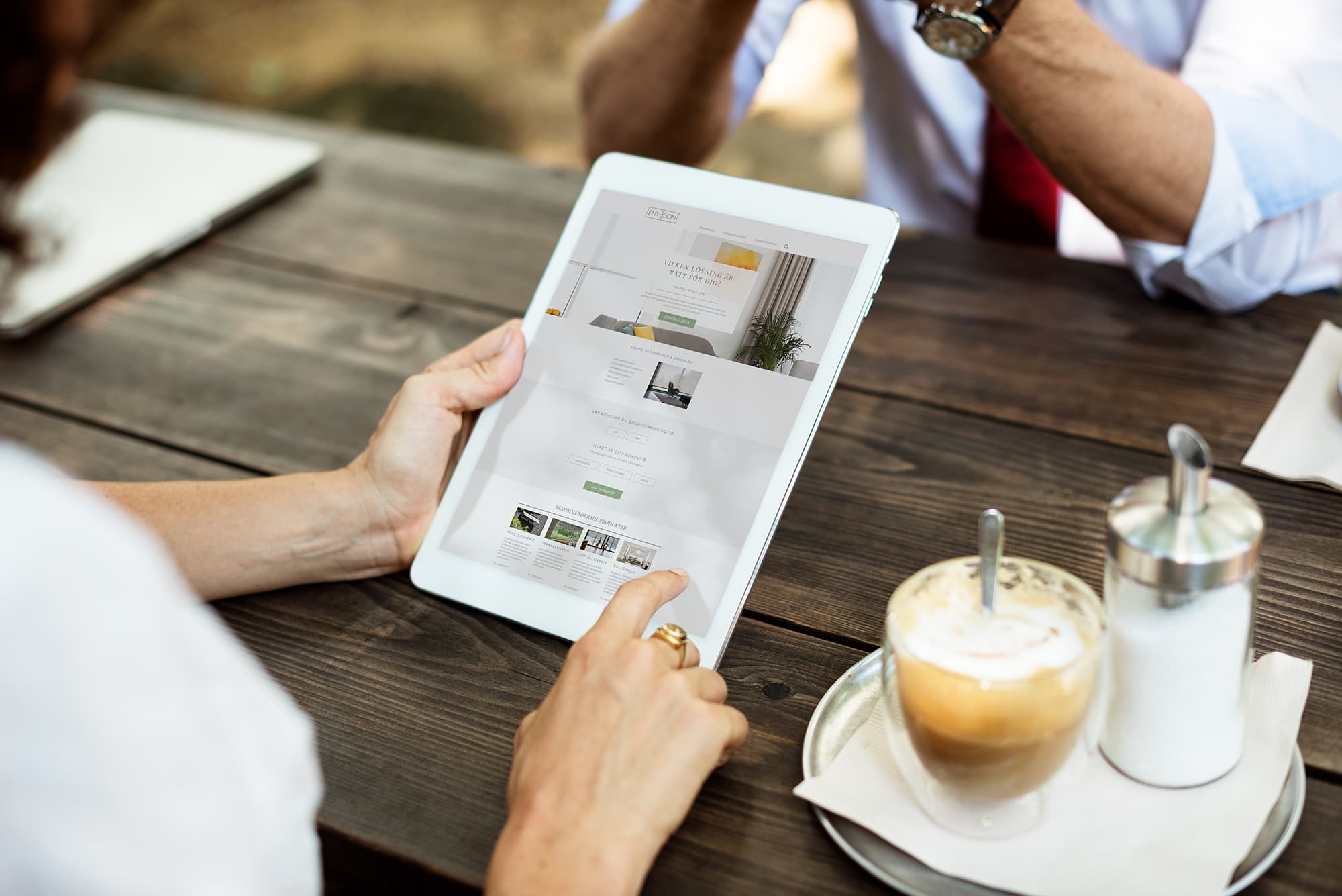 Solskyddsguide på display fika planera solavskärmning